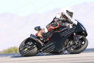 media/Dec-04-2025-Racers Edge (Thu) [[5ebc9f124d]]/3-B Group/4-Session 2 (Turn 9 Entry)/